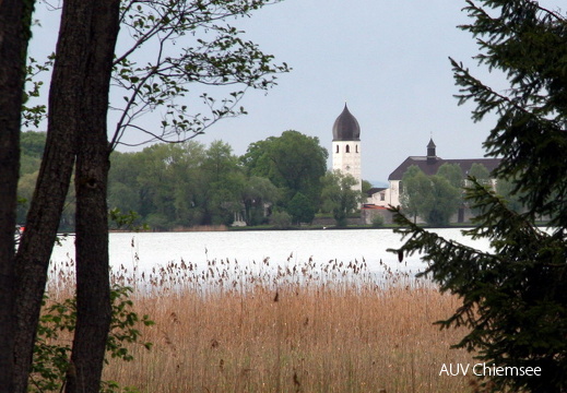 Blick auf Frauenchiemsee