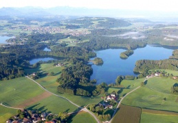 Langbürgner See mit Westerhausen &amp; Stock