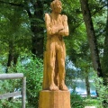 Skulptur an der Prienbrücke