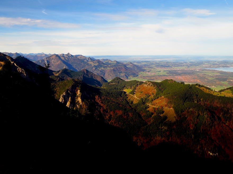 Blick vom Hochfelln mit Chiemsee