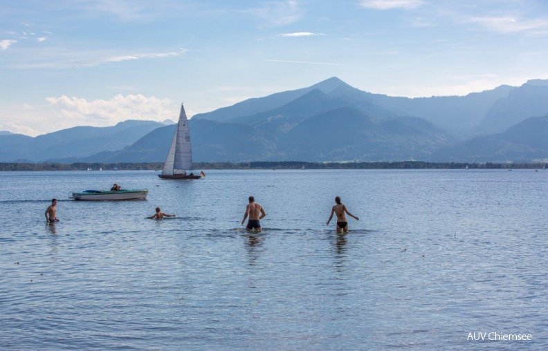 AktNatBeo-141010-ah-Chiemsee_laedt_zum_Baden_ein_Fraueninsel_Sued.jpg