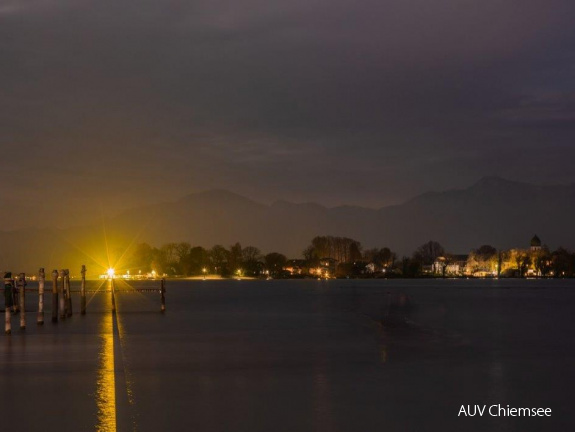 Fraueninsel am Abend