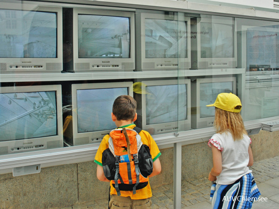 Fledermausausstellung - Videowand