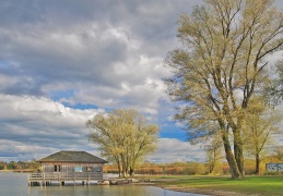 Hütte an der Prienmündung