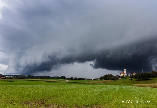 Unwetterfront bei Höslwang