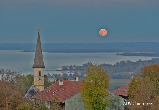 Supermond über dem Chiemsee