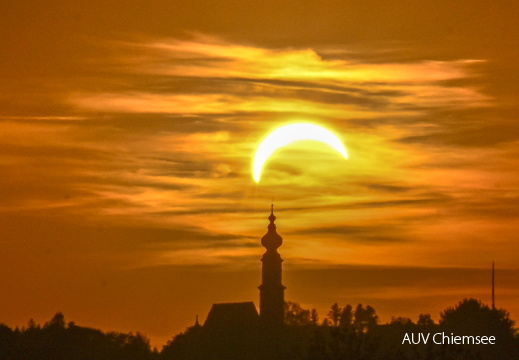 Sonnenfinsternis im Anfangsstadium