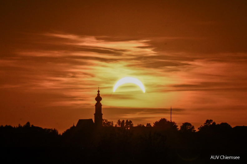 AktNatBeo-260812-sa-2-Sonnenfisterniss im Hoepunkt bei Hoeselwang.jpg